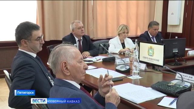 Глава КЧР доложил полпреду президента РФ в СКФО об итогах развития республики