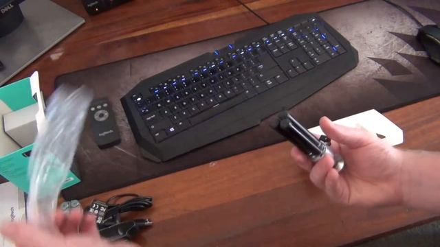 Logitech C922 Pro Stream Webcam First look and unboxing