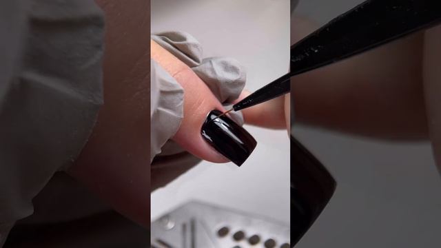 ШИКАРНЫЙ ЧЕРНЫЙ 🖤 ОТ @ME NAILS