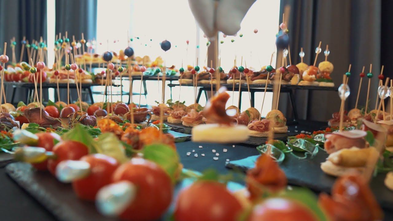 Фуршет для свадебного салона. PINEWOOD catering