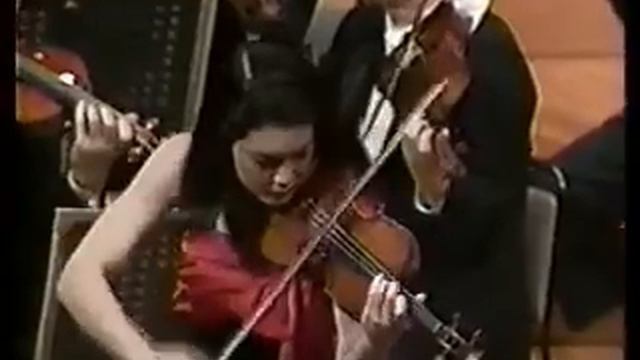 Anne Akiko Meyers Debuts Barber Concerto NHK Symphony 18 years old Presto