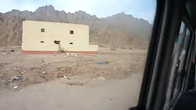 Каменные дома в бедуинской деревне
