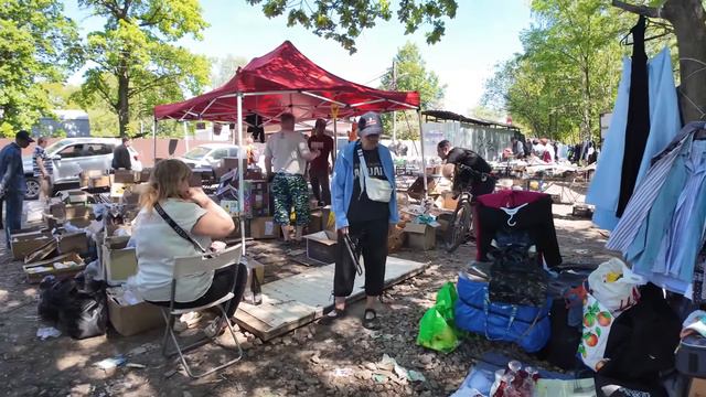 Russian TYPICAL Street Market: Saltykovskaya Flea Market