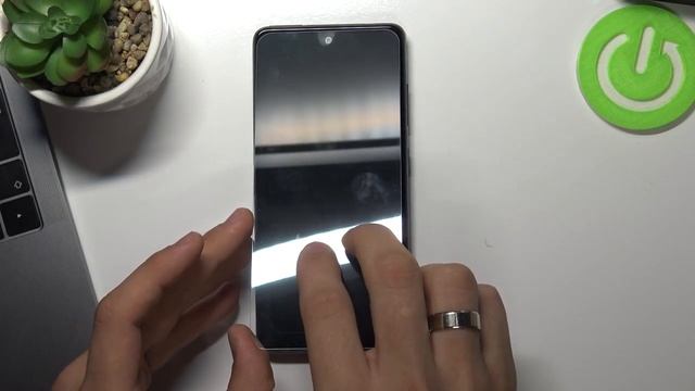 Samsung Galaxy A52s 5G — Поклейка защитного стекла