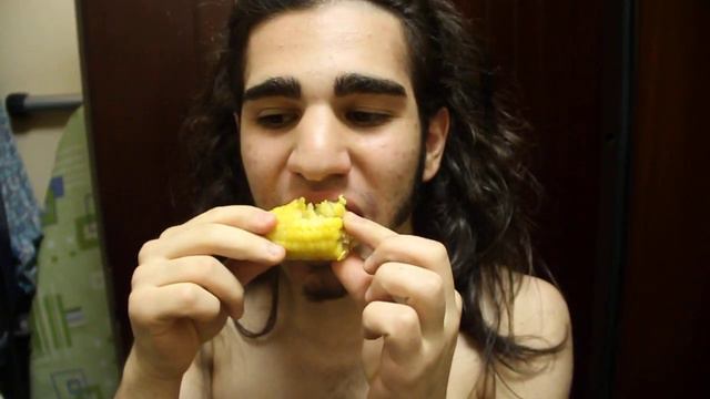 Братишка, я тебе покушать принес, с днем рождения!