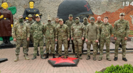 «Долгих-долгих лет жизни»: военные с ДНР поздравили ветеранов с Днем Победы