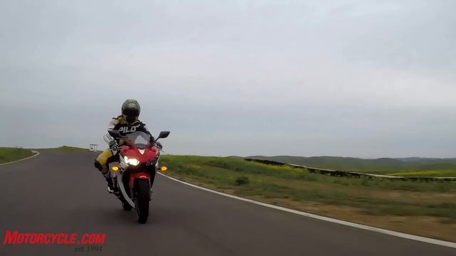2015 Yamaha YZF R3 First Ride Video Review