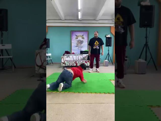 Tricks training / Отработка трикинга  #breakdance #flask #training #powertricks #bboy #tricking