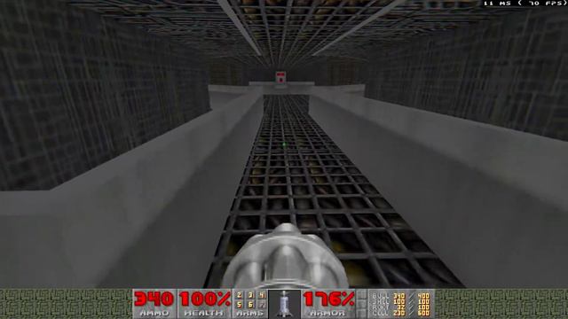 Doom Custom Maps: "Haunted Base" by DavidRaven - UV blind run