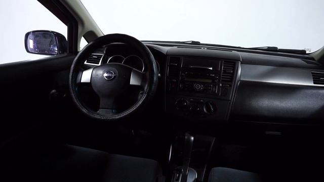 Nissan Tiida 2010