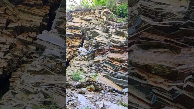 опасная скала в Геленджике #Природа #скалы #скалавгеленджике #горы