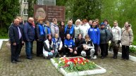 Накануне Дня Победы депутаты возложили цветы к братскому воинскому захоронению