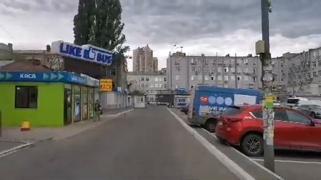 Часть здания на ул. Жилянская 107