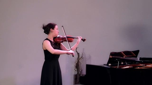 Mika Cichon Plays J.S.Bach: Sonata For Violin Solo No.1 In G Minor - 1. Adagio
