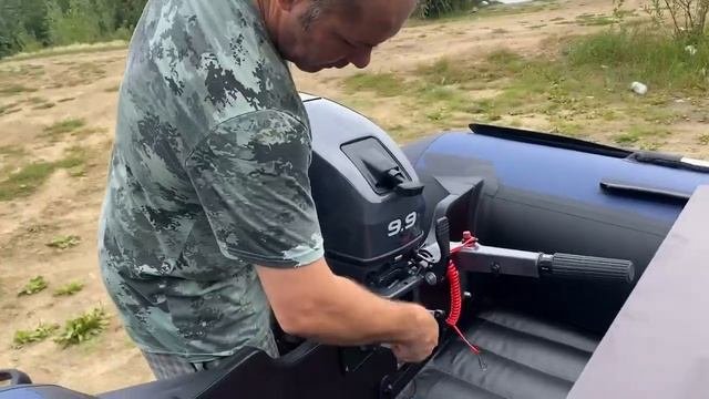 Новая лодка Хантер 360 нднд синий цвет.
