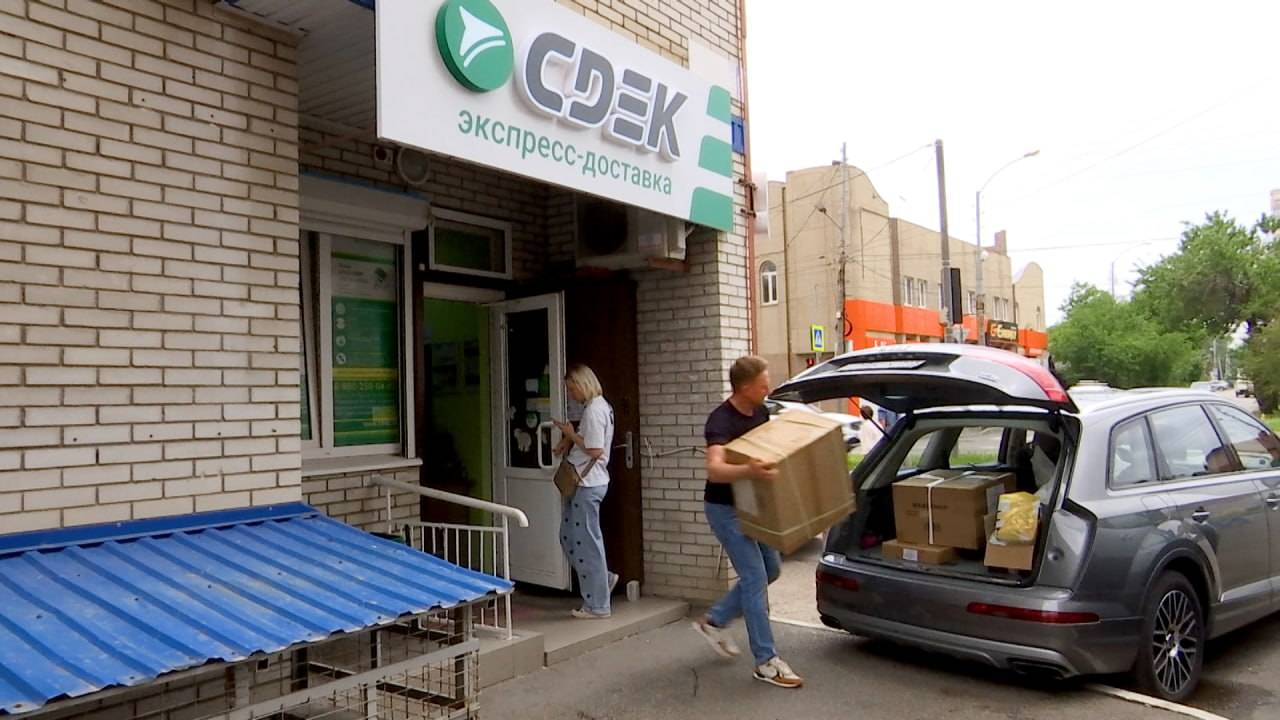 Сбой в работе СДЭК: на застрявшие посылки жалуются покупатели по всей России