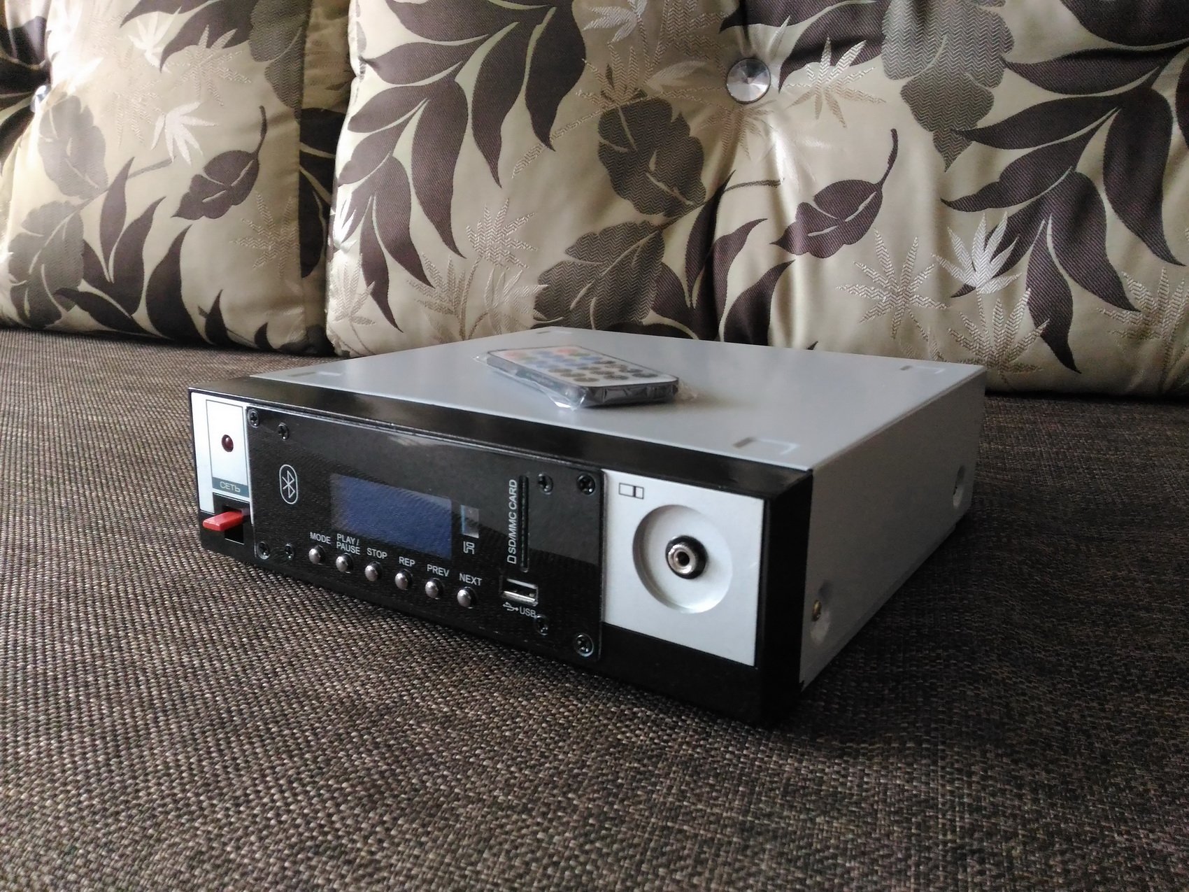 MP3 плеер с FM и BT.