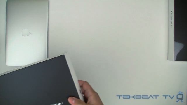 Apple Macbook Air 2011 (11" & 13") Unboxing!