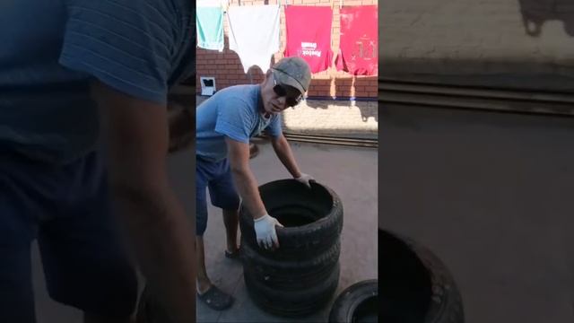 Как легко резать Шину покрышку автомобиля.