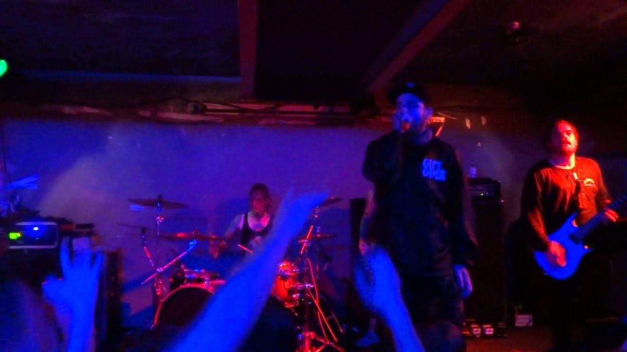 Emmure -- MDMA (live in Rostov)