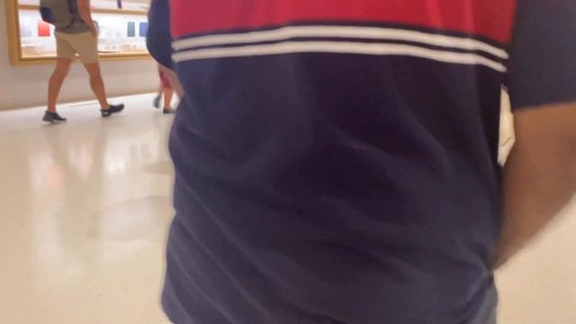 GETTING IPHONE 12 AT THE FIRST “FLOATING” APPLE STORE, SINGAPORE | Gadgets