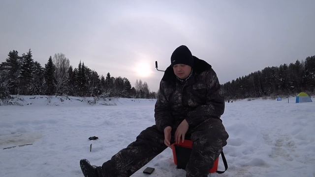 СОТНИ КИЛОМЕТРОВ В ПОИСКАХ РЫБАЦКОГО СЧАСЬЯ/МЕЛКИЙ ОКУНЬ В ГЛУХОЗИМЬЕ...