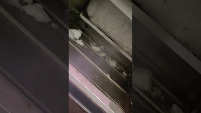 как не стоит размораживать холодильник