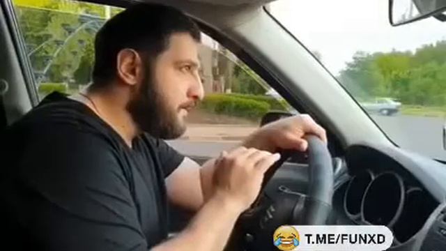 Всегда есть такой на дороге)