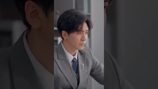 白月光奪走灰姑娘的兒子代替她嫁給總裁卻不知她生的是雙胞胎5年後她以頂級設計師的身份帶着兒子霸氣回國總裁追妻火葬場完整版全集 灰姑娘 都市 短劇愛情 爽文 追妻火葬場