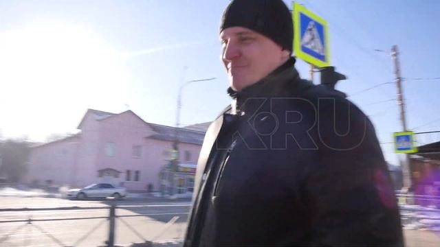 Орчане обнимались в центре города на камеру