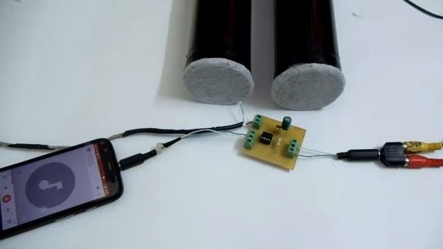 DIY  Homemade simple  easy Amplifier using LM386 with up to gain of 200