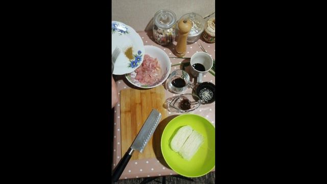 Фунчоза с курицей. Вкусное и ароматное блюдо в азиатском стиле