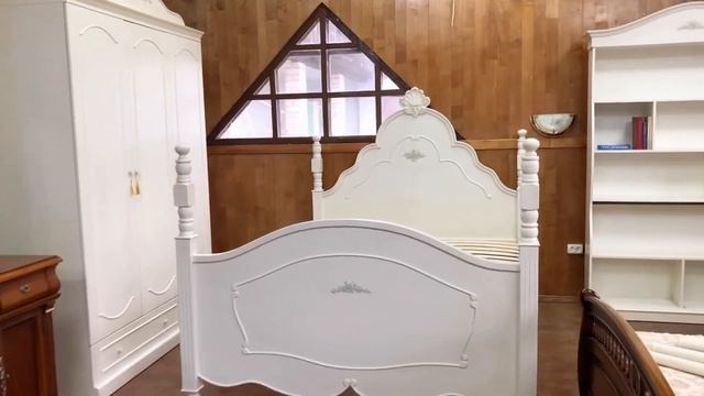 Королевский спальный гарнитур !