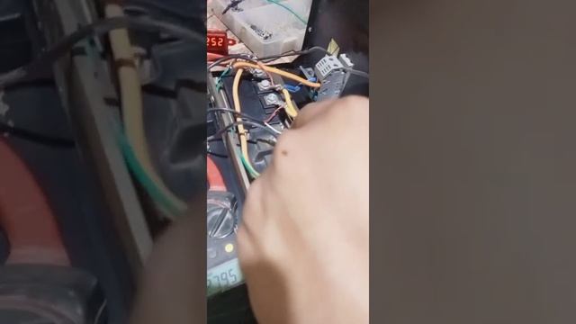 Working At Night On Solar Inverter Without battery