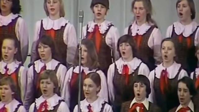Большой детский хор, солисты Таня Мелёхина и Олег Касьянов  -  Весёлое звено