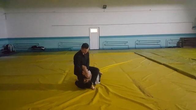 Самооборона техника джуй-джид-со. Тренер Якубов