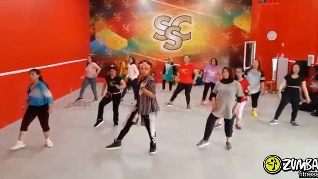 Magga Braco - Ratata Zumba With ZIN @robimodjo at SSC 2 Majalaya