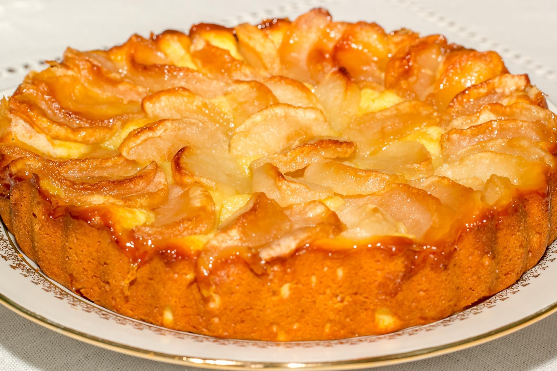 Шарлотка с яблоками в духовке. Пирог с яблоками!!! Просто, вкусно и быстро..mp4