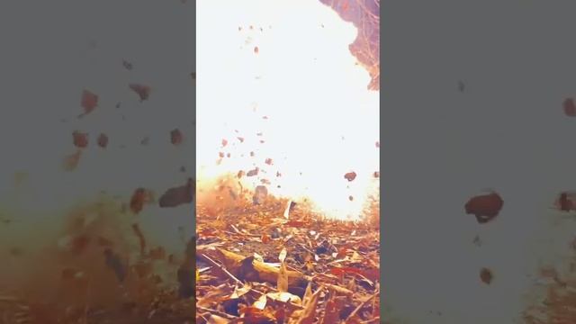 ??? ЗАМЕДЛЕННАЯ ? как взрывается баллон с газом ?