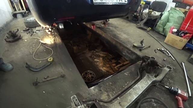 Как убрать ДОМИК на Alfa Romeo 166. How to remove camber  Alfa Romeo 166
