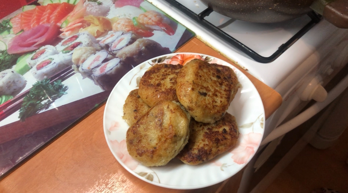 Котлеты из капусты с грибами.