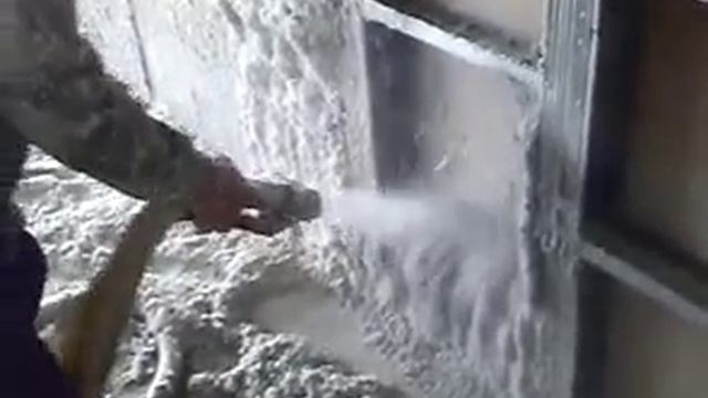 Нанесение Эковаты влажным способом