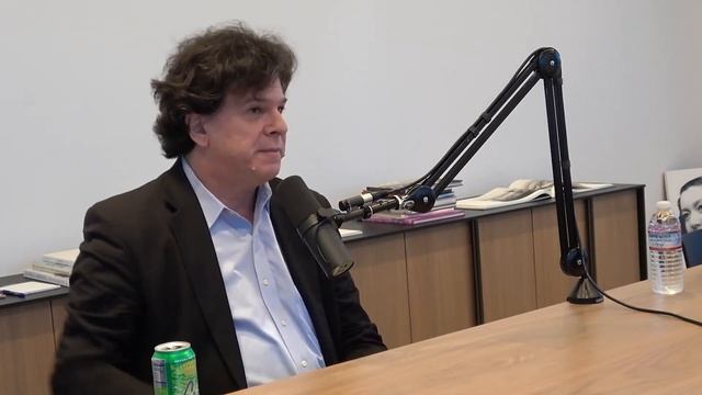 Eric Weinstein Explains His Theory Of Explaining Everything (Geometric Unity for Idiots)