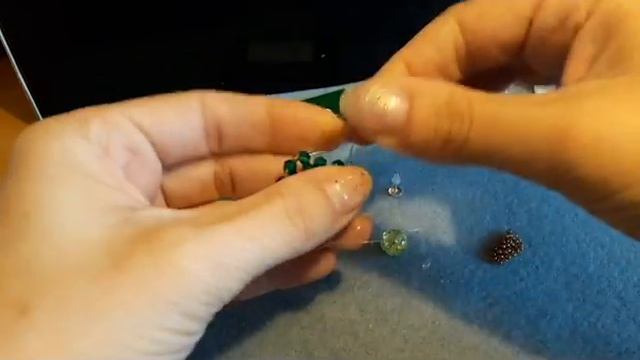 Серьги-шарики на пуссетах из биконусов. Мастер-класс.