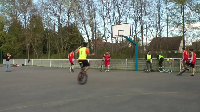 Необычная игра в баскетбол