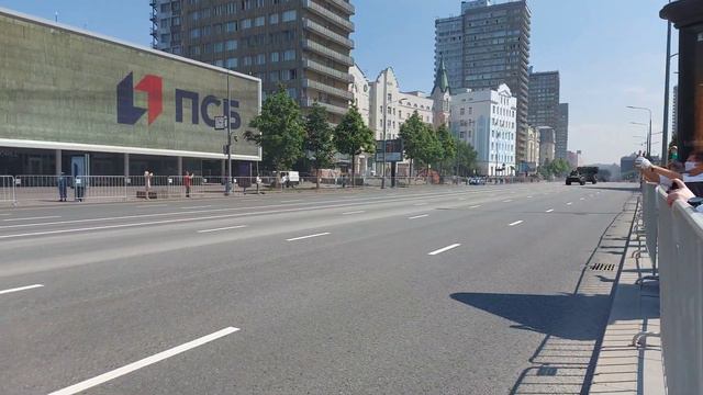 Механизированная колонна составит 234 единицы современной и исторической военной техники.