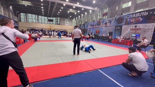 Турнир по кудо Grizzly open cup IV г.Ярославль 12-13 л. 200 ед. 1/2 финала