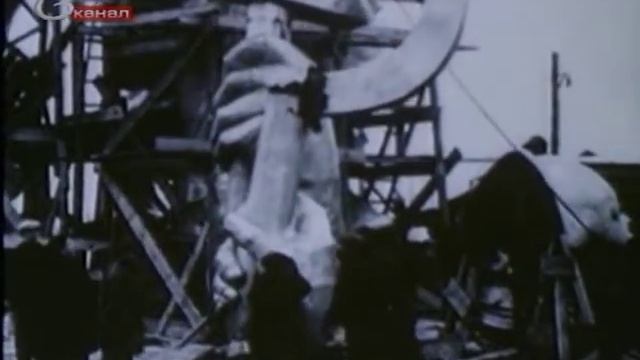 Рабочий и колхозница