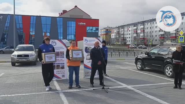 Жители Югры собрали 750 кг гумпомощи для детей ДНР
