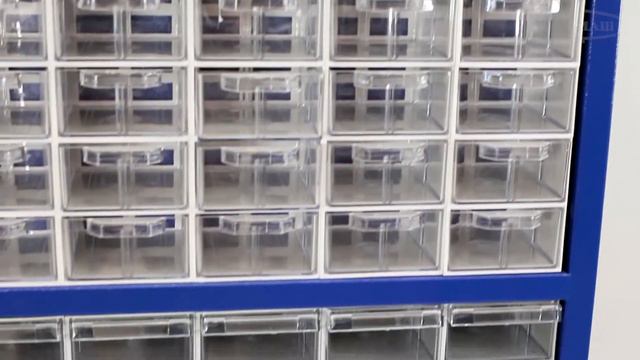 Шкафы с пластиковыми ящиками от компании УХЛ-МАШ
